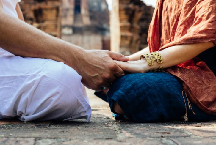 7 Ways Partnered Meditation Will Improve Your Relationship